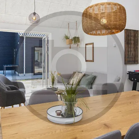 4 Bedroom In