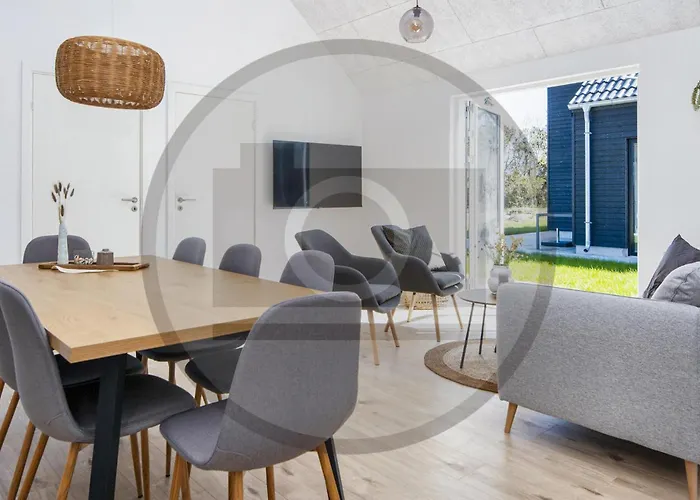 4 Bedroom In 別荘 Glesborg