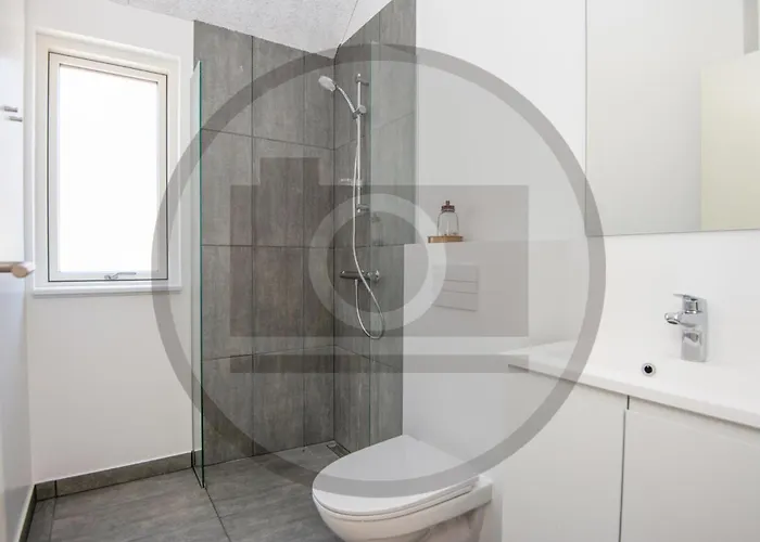 4 Bedroom In 別荘 *
