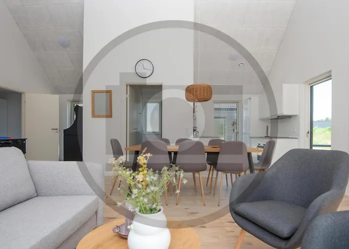 別荘 4 Bedroom In *